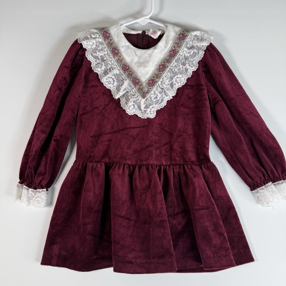 Vintage Pretty As A Picture Burgundy Velvet Dress Lace Collar Size 6X Union Made